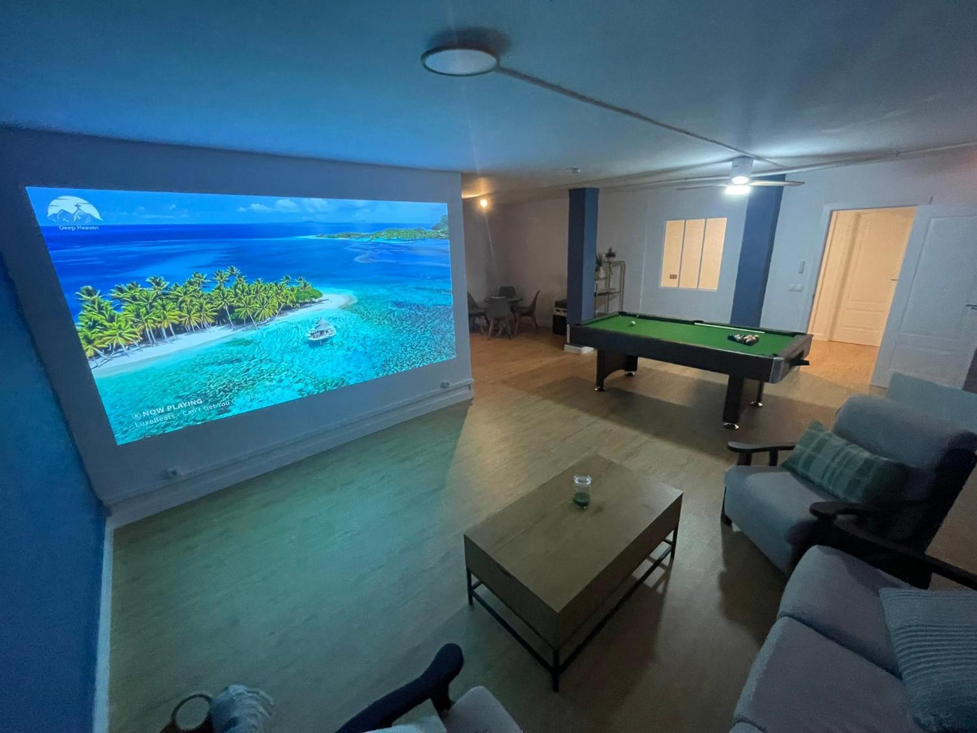 Villa Valentina - Renovated On Los Alamos Beach Торремолинос Экстерьер фото